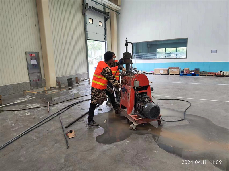 夏河厂房地面下沉塌陷注浆加固施工